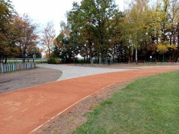 Remont i modernizacja bieżni na stadionie sportowym w Lututowie